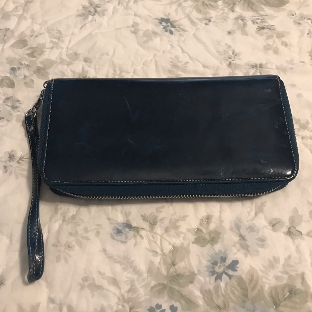 RFID blocking zippered wallet, teal